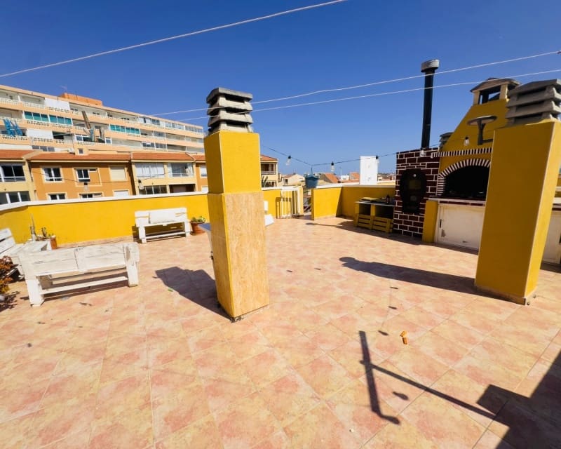4 soveværelse Lejlighed til salg i La Mata med garage - € 269.900 (Ref: 9950702)