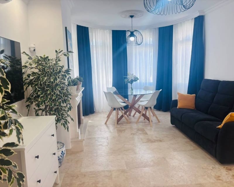 3 bedroom Villa for sale in Villamartin with pool - € 250,000 (Ref: 9950703)
