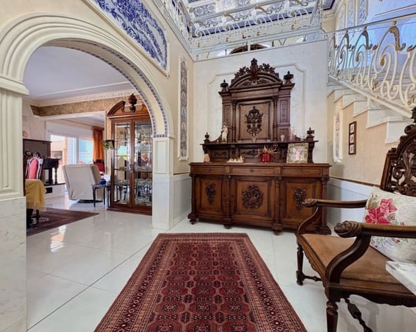 6 soveværelse Villa til salg i La Marina, Elche / Elx med swimmingpool - € 699.000 (Ref: 9950705)