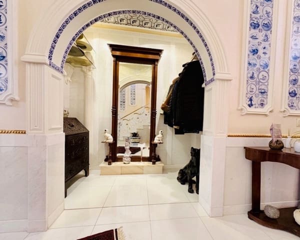 6 soveværelse Villa til salg i La Marina, Elche / Elx med swimmingpool - € 699.000 (Ref: 9950705)