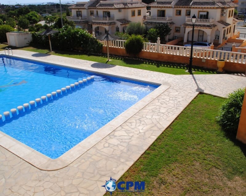 2 makuuhuone Huoneisto myytävänä paikassa Cabo Roig mukana uima-altaan - 139 500 € (Ref: 9950706)