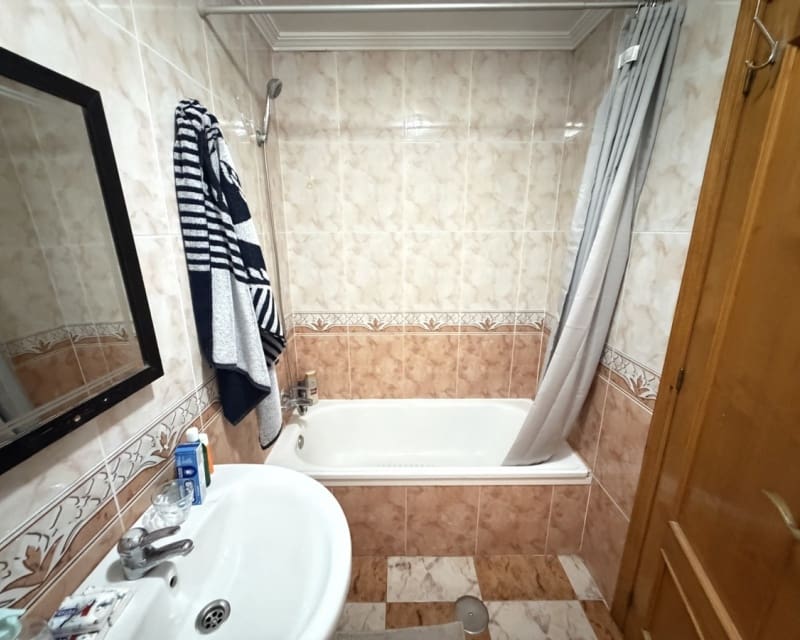 2 sovrum Lägenhet till salu i Villamartin med pool - 159 995 € (Ref: 9950708)