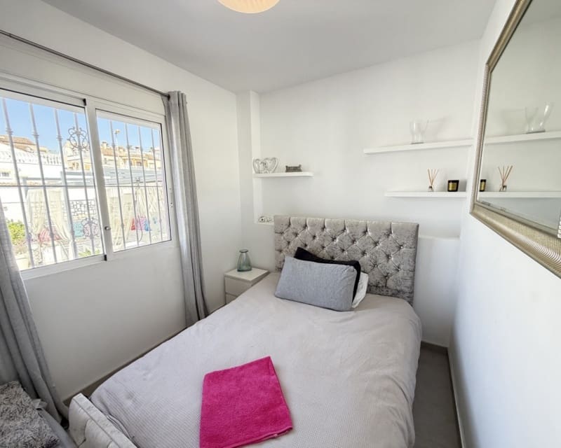 3 makuuhuone Huvila myytävänä paikassa San Miguel de Salinas mukana uima-altaan - 350 000 € (Ref: 9950709)