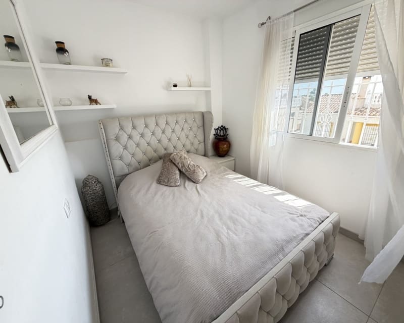 3 makuuhuone Huvila myytävänä paikassa San Miguel de Salinas mukana uima-altaan - 350 000 € (Ref: 9950709)