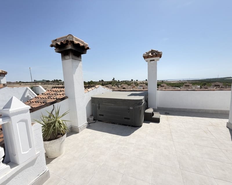 3 makuuhuone Huvila myytävänä paikassa San Miguel de Salinas mukana uima-altaan - 350 000 € (Ref: 9950709)