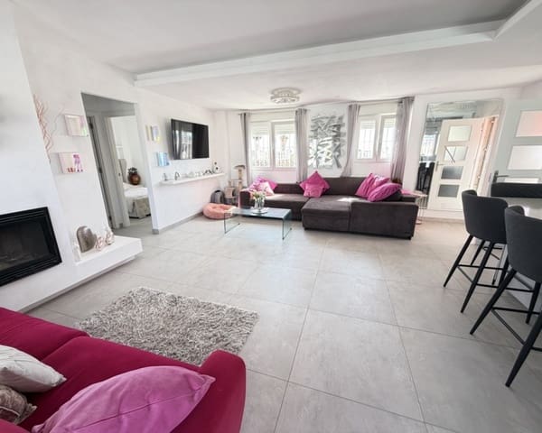 3 makuuhuone Huvila myytävänä paikassa San Miguel de Salinas mukana uima-altaan - 350 000 € (Ref: 9950709)