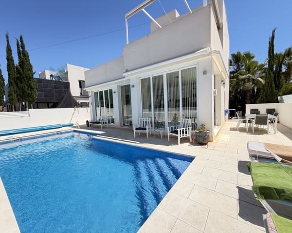 4 soverom Villa til salgs i Mil Palmeras, Pilar de la Horadada med svømmebasseng garasje - € 650 000 (Ref: 9950710)