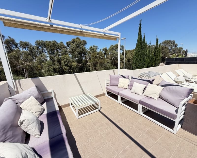 4 soverom Villa til salgs i Pilar de la Horadada med svømmebasseng garasje - € 650 000 (Ref: 9950710)