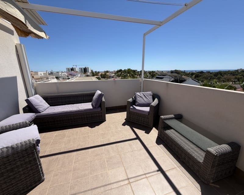4 soverom Villa til salgs i Pilar de la Horadada med svømmebasseng garasje - € 650 000 (Ref: 9950710)