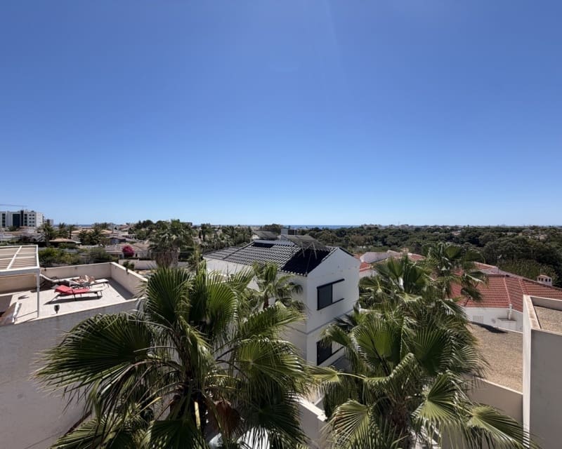 4 soverom Villa til salgs i Pilar de la Horadada med svømmebasseng garasje - € 650 000 (Ref: 9950710)