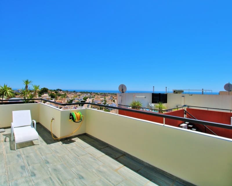 3 soveværelse Villa til salg i Villamartin med swimmingpool - € 269.000 (Ref: 9950711)