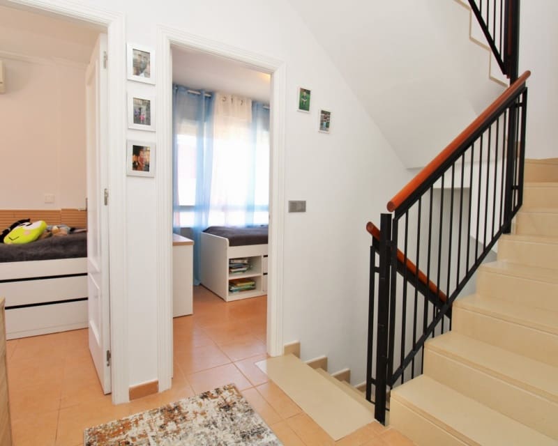 3 soveværelse Villa til salg i Villamartin med swimmingpool - € 269.000 (Ref: 9950711)