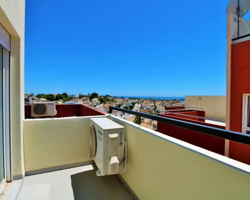 3 soveværelse Villa til salg i Villamartin med swimmingpool - € 269.000 (Ref: 9950711)