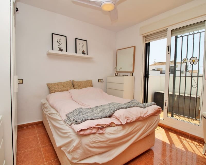 3 Zimmer Villa zu verkaufen in Los Altos mit Pool - 269.000 € (Ref: 9950712)