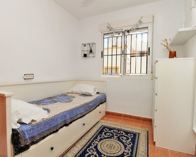 3 Zimmer Villa zu verkaufen in Los Altos mit Pool - 269.000 € (Ref: 9950712)