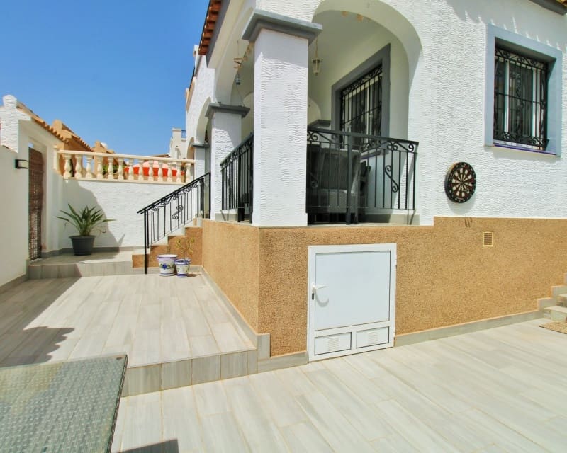 3 Zimmer Villa zu verkaufen in Los Altos mit Pool - 269.000 € (Ref: 9950712)