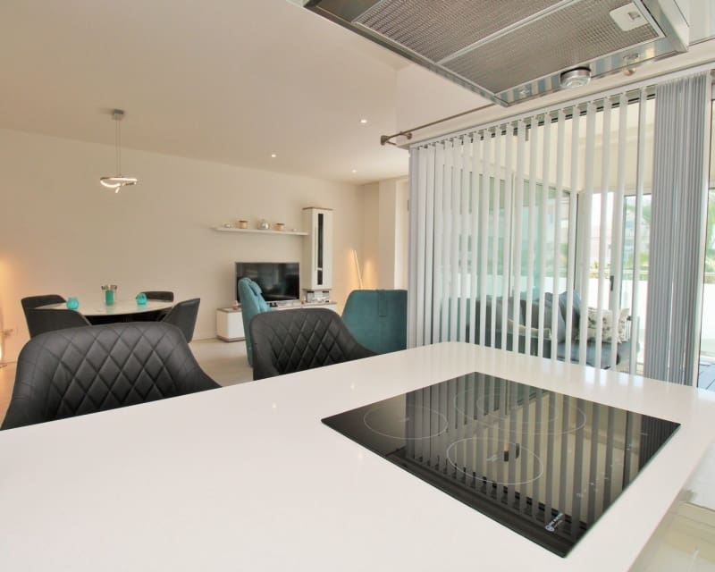 2 soverom Leilighet til salgs i Villamartin med svømmebasseng garasje - € 249 950 (Ref: 9950713)