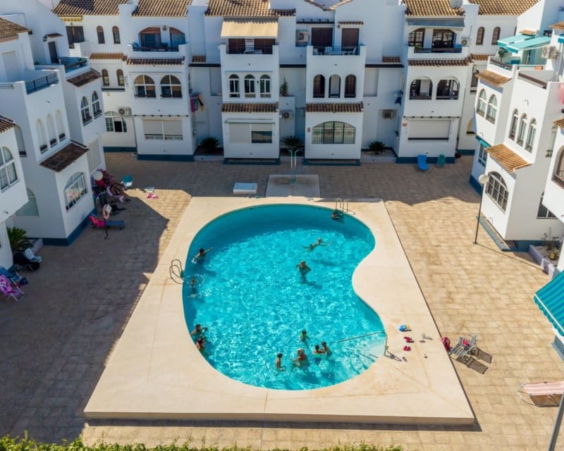 1 soveværelse Lejlighed til salg i Torrevieja med swimmingpool - € 132.000 (Ref: 9950714)