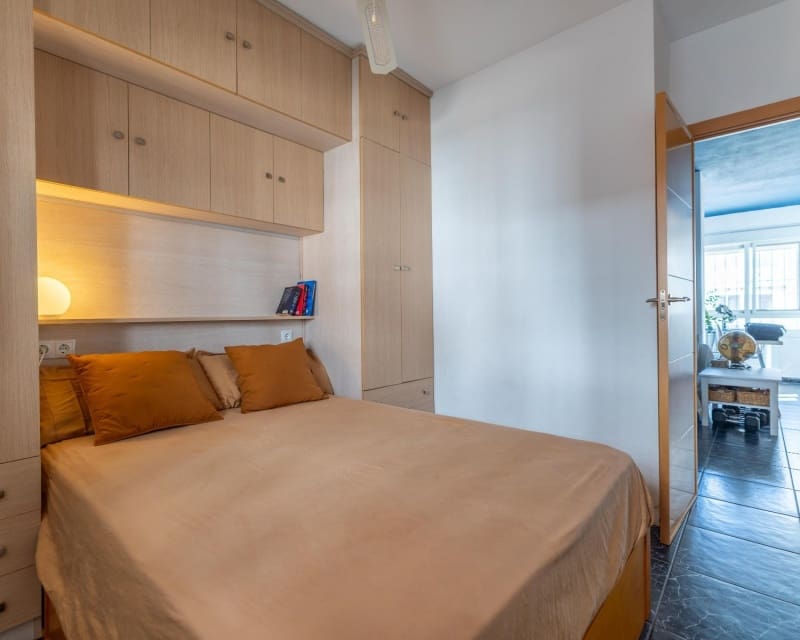 1 soveværelse Lejlighed til salg i Torrevieja med swimmingpool - € 132.000 (Ref: 9950714)