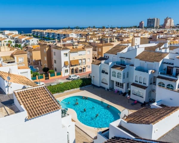 1 soveværelse Lejlighed til salg i Playa de los Náufragos, Torrevieja med swimmingpool - € 132.000 (Ref: 9950714)