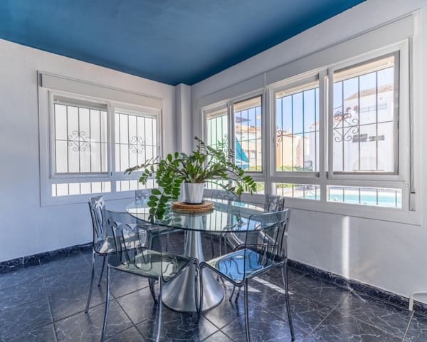 1 soveværelse Lejlighed til salg i Playa de los Náufragos, Torrevieja med swimmingpool - € 132.000 (Ref: 9950714)