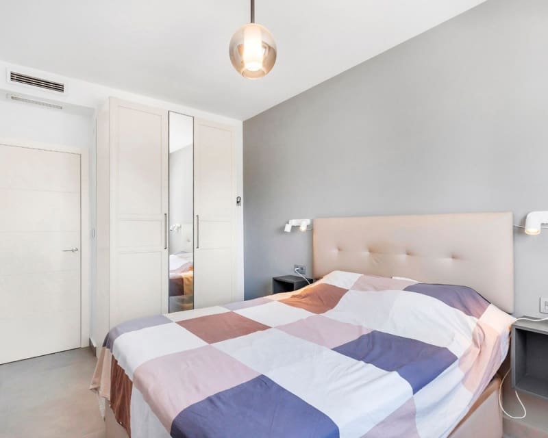 2 soverom Leilighet til salgs i Pilar de la Horadada med svømmebasseng garasje - € 195 000 (Ref: 9966859)