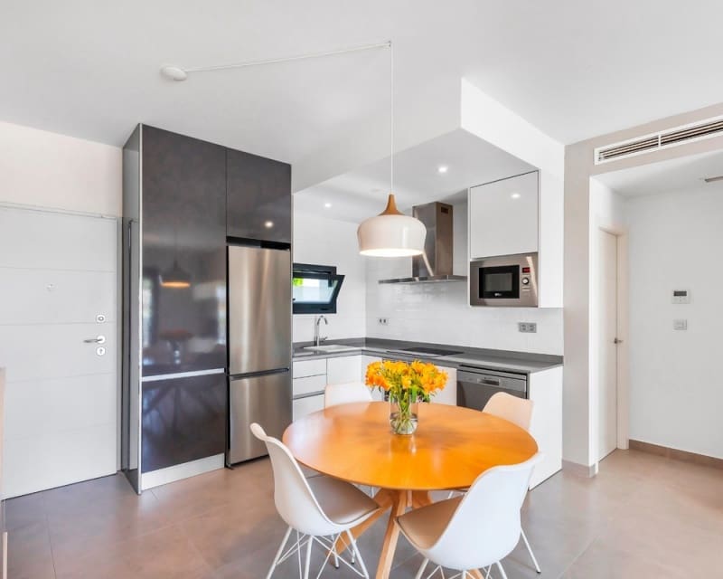 2 soverom Leilighet til salgs i Pilar de la Horadada med svømmebasseng garasje - € 195 000 (Ref: 9966859)