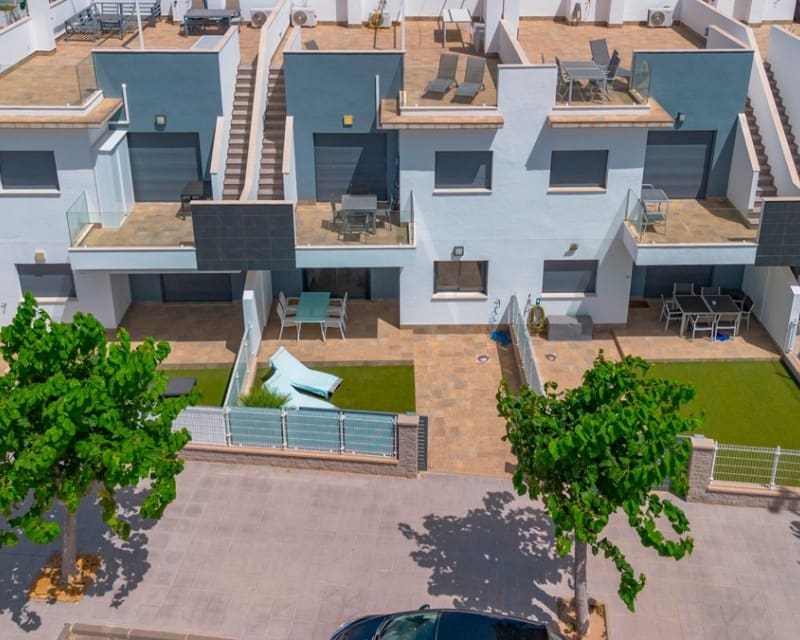 2 soverom Leilighet til salgs i Pilar de la Horadada med svømmebasseng garasje - € 195 000 (Ref: 9966859)