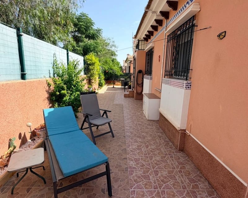 3 soverom Villa til salgs i Los Montesinos med svømmebasseng garasje - € 315 000 (Ref: 9966862)