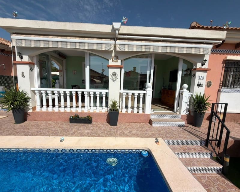 3 soverom Villa til salgs i Los Montesinos med svømmebasseng garasje - € 315 000 (Ref: 9966862)