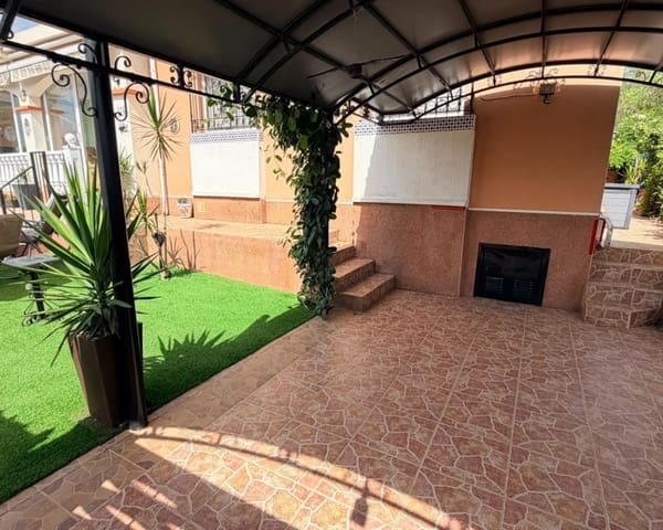 3 soverom Villa til salgs i Los Montesinos med svømmebasseng garasje - € 315 000 (Ref: 9966862)