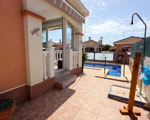 3 soverom Villa til salgs i Los Montesinos med svømmebasseng garasje - € 315 000 (Ref: 9966862)