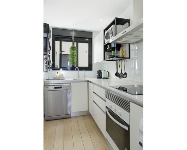 2 soveværelse Lejlighed til salg i La Zenia, Orihuela med swimmingpool - € 249.000 (Ref: 9966867)