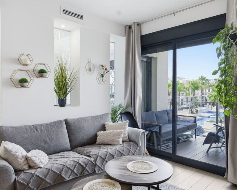 2 soveværelse Lejlighed til salg i La Zenia med swimmingpool - € 249.000 (Ref: 9966867)