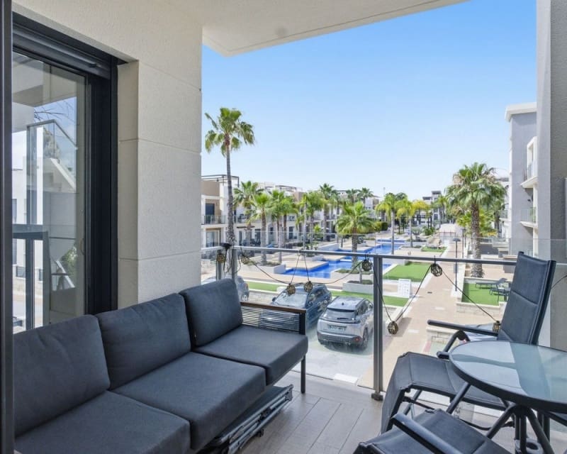 2 soveværelse Lejlighed til salg i La Zenia med swimmingpool - € 249.000 (Ref: 9966867)
