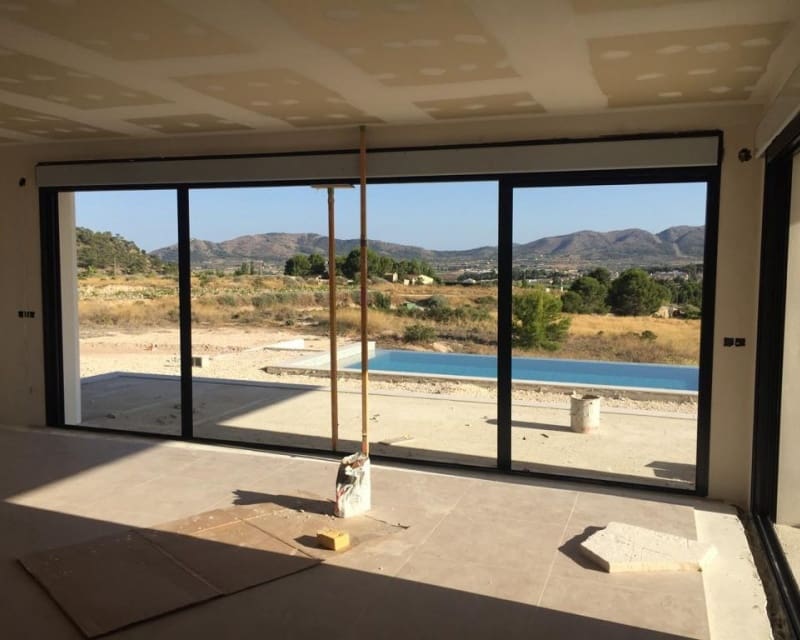 3 soverom Villa til salgs i Pinoso med svømmebasseng garasje - € 390 500 (Ref: 9966869)