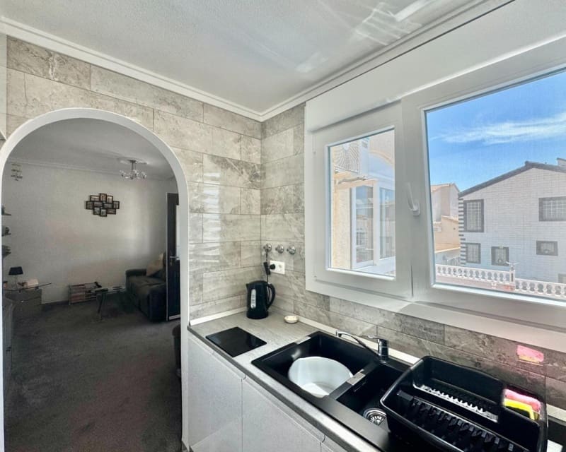 2 makuuhuone Huvila myytävänä paikassa Alicante kaupunki mukana uima-altaan 
autotalli - 245 000 € (Ref: 9966870)
