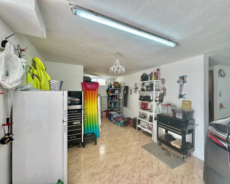 2 makuuhuone Huvila myytävänä paikassa Alicante kaupunki mukana uima-altaan 
autotalli - 245 000 € (Ref: 9966870)