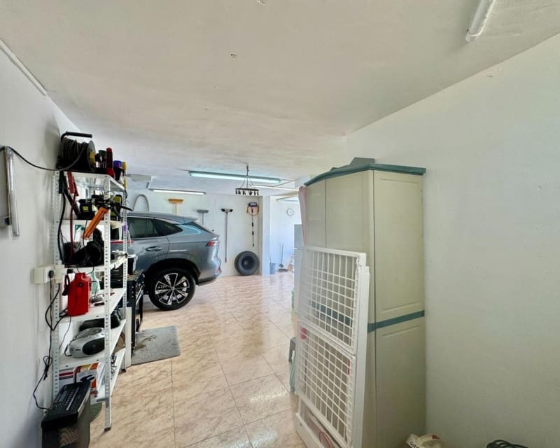2 makuuhuone Huvila myytävänä paikassa Alicante kaupunki mukana uima-altaan 
autotalli - 245 000 € (Ref: 9966870)