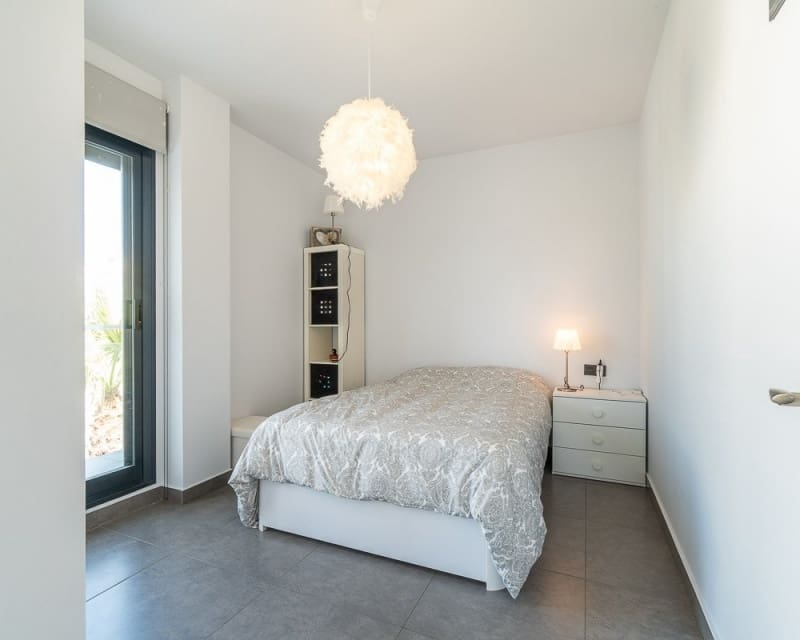 3 sovrum Lägenhet till salu i Villamartin med pool garage - 349 900 € (Ref: 9966872)