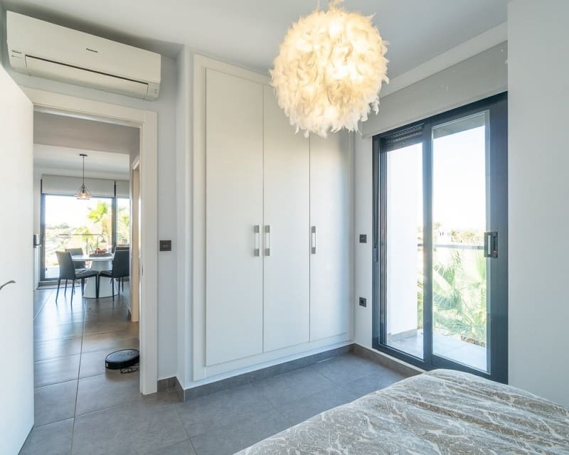 3 sovrum Lägenhet till salu i Villamartin med pool garage - 349 900 € (Ref: 9966872)