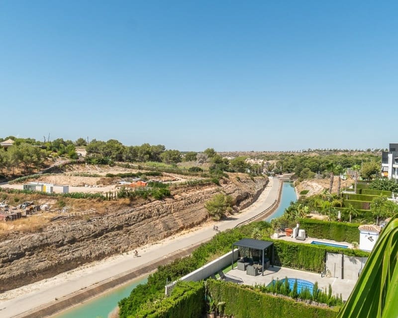 3 sovrum Lägenhet till salu i Villamartin med pool garage - 349 900 € (Ref: 9966872)