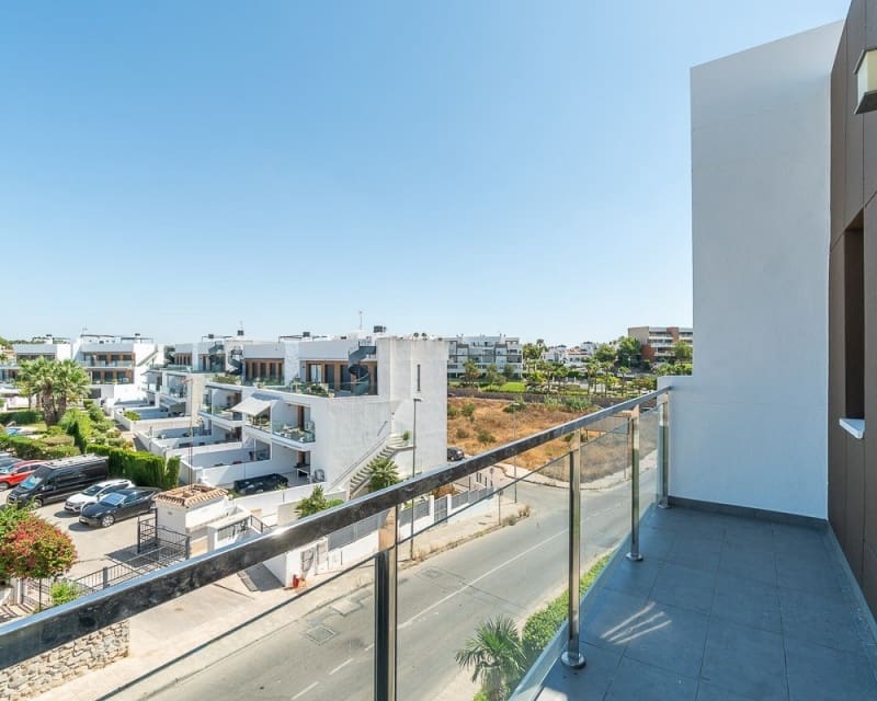 3 sovrum Lägenhet till salu i Villamartin med pool garage - 349 900 € (Ref: 9966872)