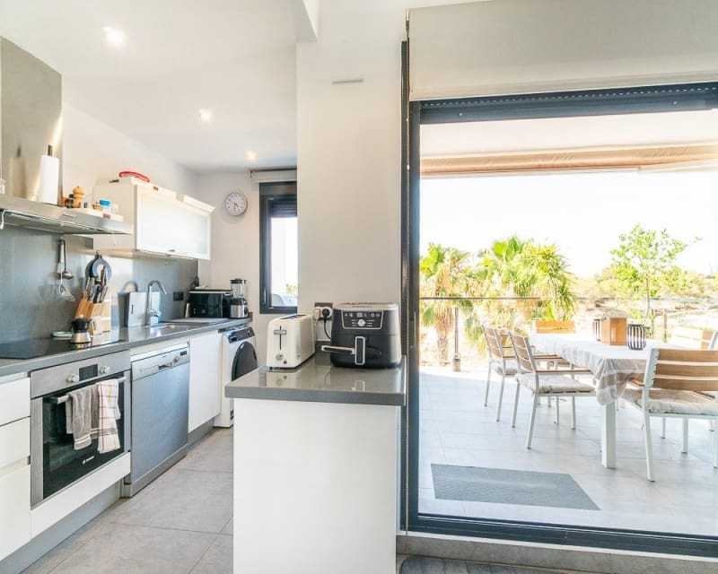 3 sovrum Lägenhet till salu i Villamartin med pool garage - 349 900 € (Ref: 9966872)