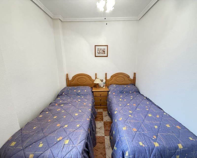 2 Zimmer Apartment zu verkaufen in Villamartin mit Pool - 159.995 € (Ref: 9966874)
