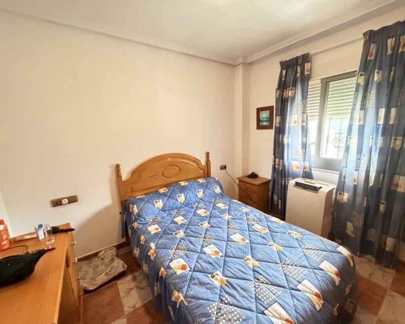2 Zimmer Apartment zu verkaufen in Villamartin mit Pool - 159.995 € (Ref: 9966874)