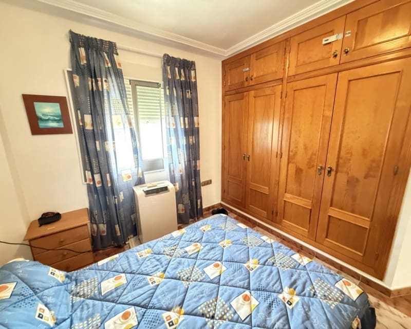 2 Zimmer Apartment zu verkaufen in Villamartin mit Pool - 159.995 € (Ref: 9966874)