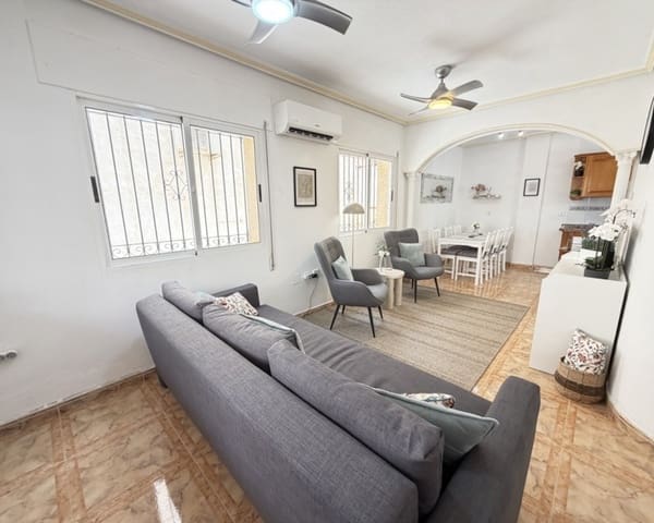 2 soveværelse Lejlighed til salg i La Zenia, Orihuela med swimmingpool - € 199.999 (Ref: 9966877)