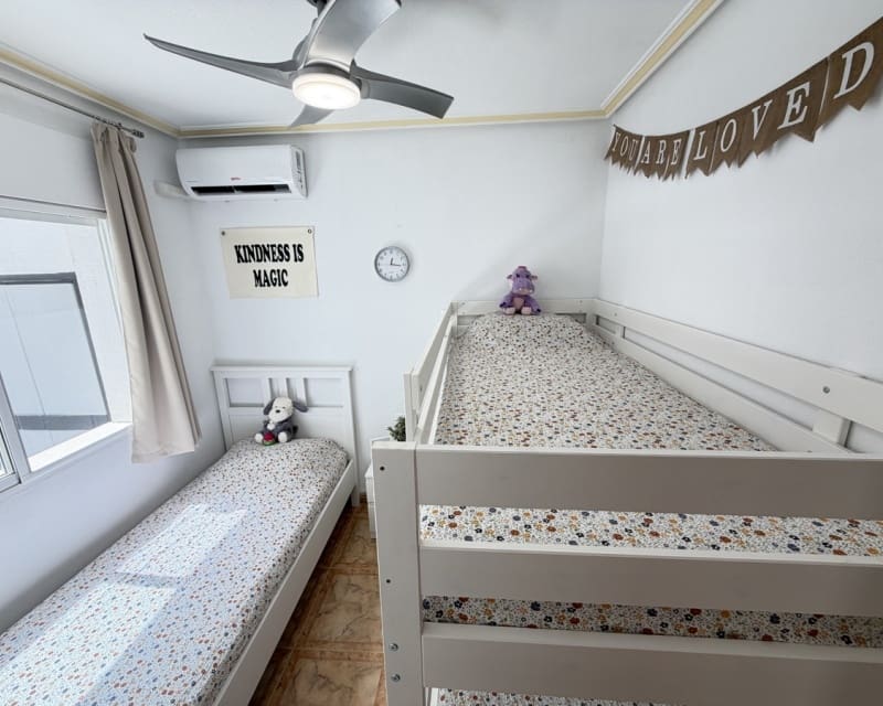 2 soveværelse Lejlighed til salg i La Zenia med swimmingpool - € 199.999 (Ref: 9966877)
