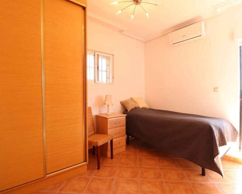 5 camera da letto Villa in vendita in Lo Crispin con piscina garage - 299.950 € (Rif: 9966880)